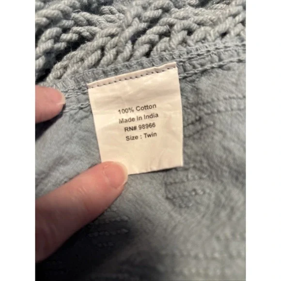 Vintage Oversized Medallion Chenille Bedspread Blue Twin Blanket - Picture 9 of 10